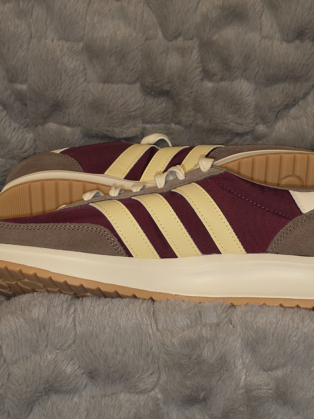 adidas Women's Retro Runner Shoes - Burgundy/Beige - Picture 7 of 10